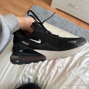 Boys Youth Airmax 270